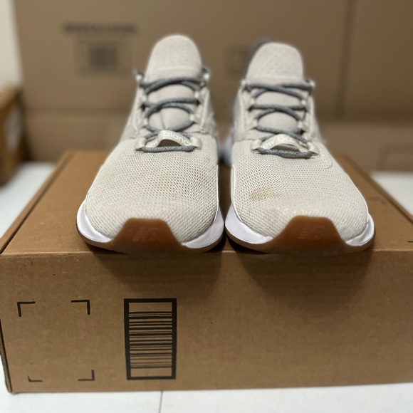 New Balance Women size 11👟 - Picture 3 of 5